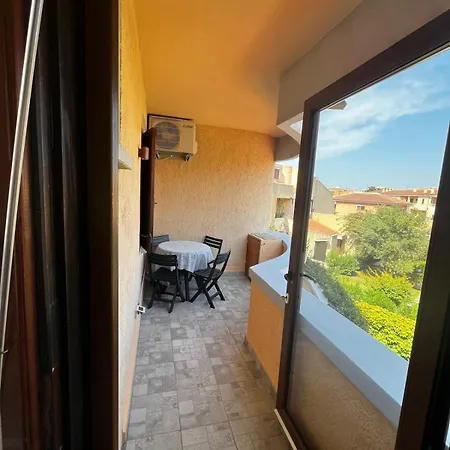 Bay Apartment